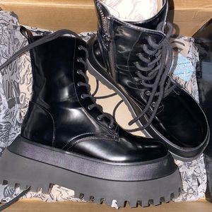 VOID QUANTUM LEAP PLATFORM COMBAT BOOTS